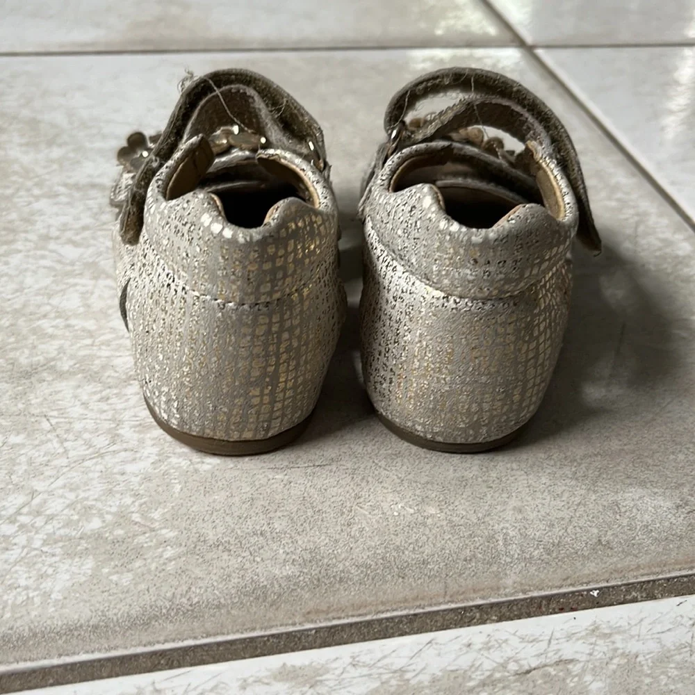 Naturino Falcatto girls gold sandal 21